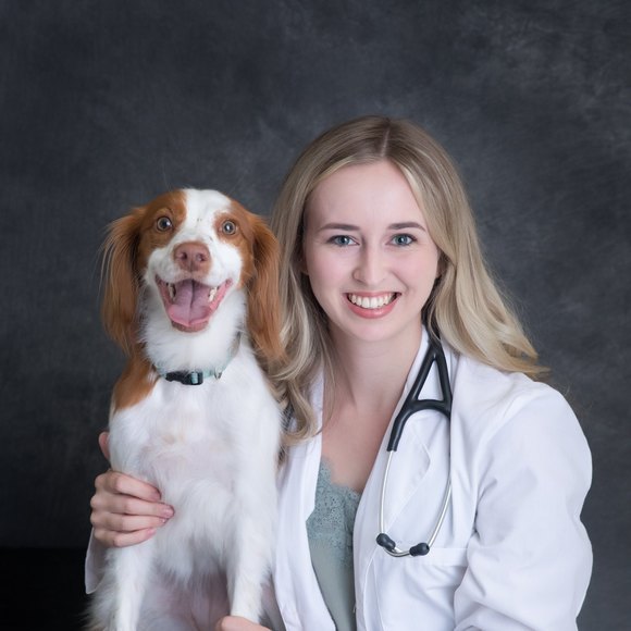 Meet your Posher, Kayla - Picture 1 of 1